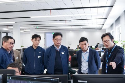 華人運通與上海汽檢簽署戰略合作協議，共筑智能汽車技術服務新標桿